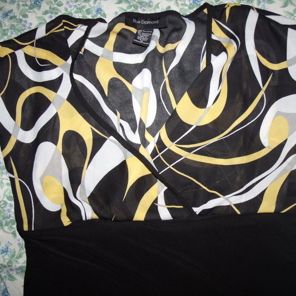 Blue Diamond Sheer Top Size M - Picture 3 of 4